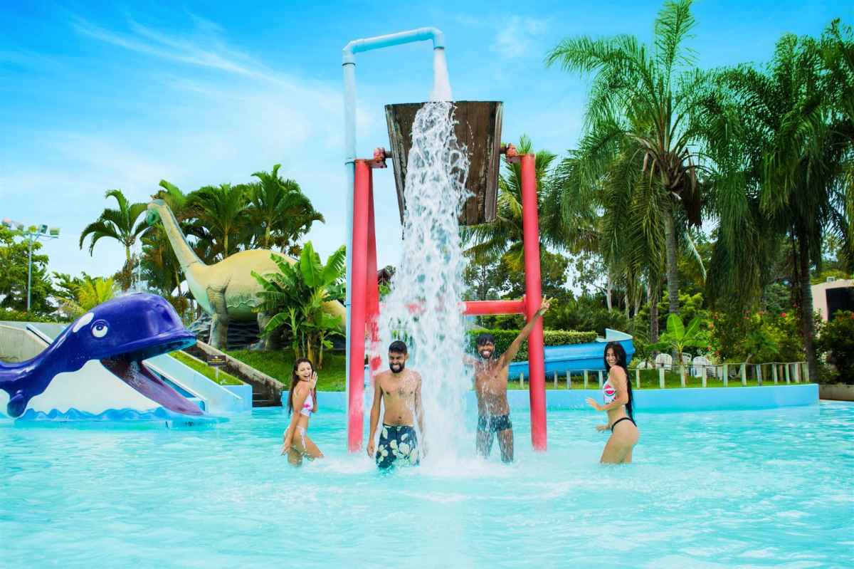 PARQUE AQUÁTICO ALDEIA DAS ÁGUAS