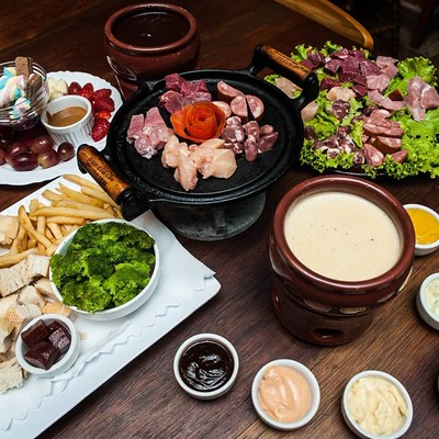 NOITE DO FONDUE EM CAMPOS DO JORDÃO-SP