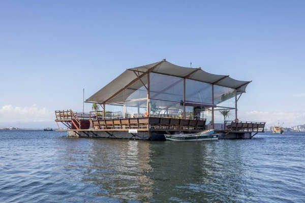 Restaurante Flutuante