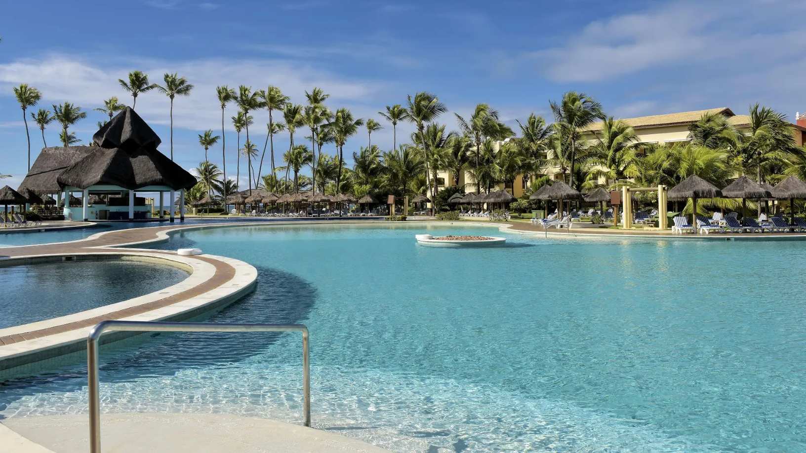 Iberostar Waves Bahia | Páscoa no Paraíso Iberostar Waves Bahia | Páscoa no Paraíso