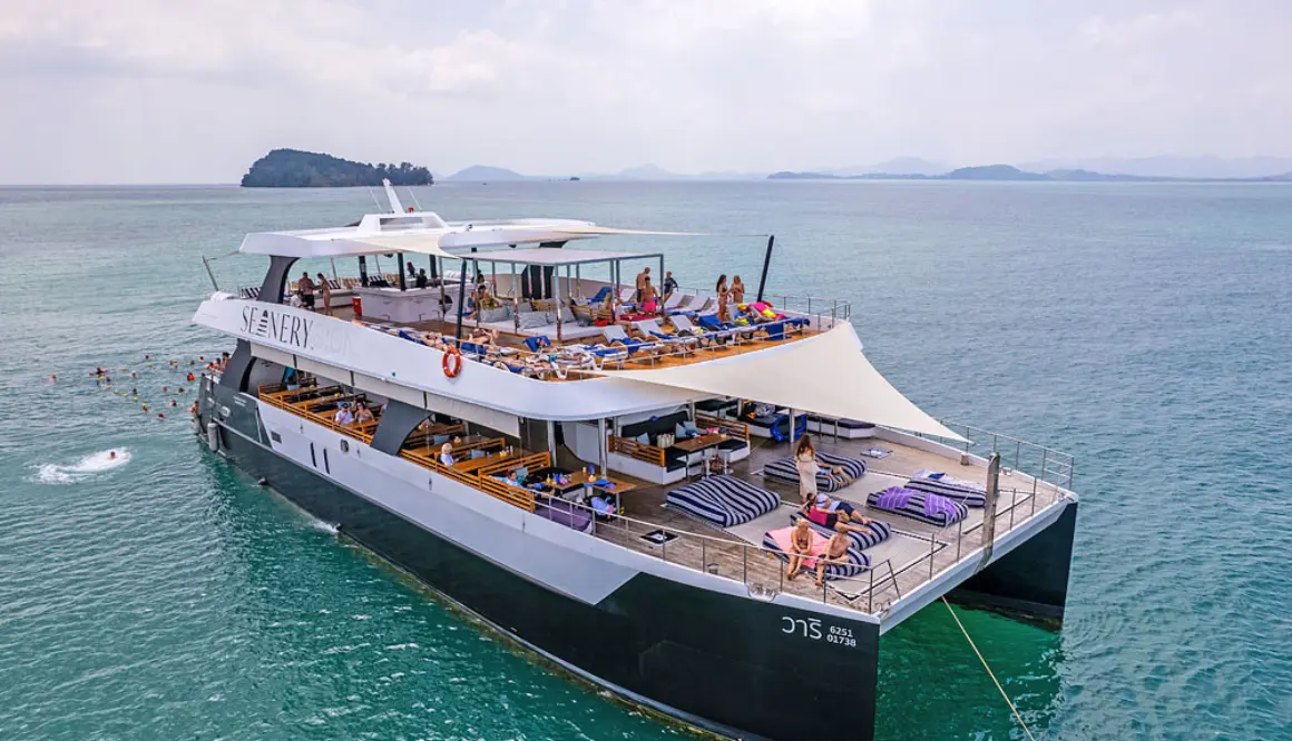 Tour James Bond e Phang-Nga Bay com Power Catamarã em Phuket (PK009)