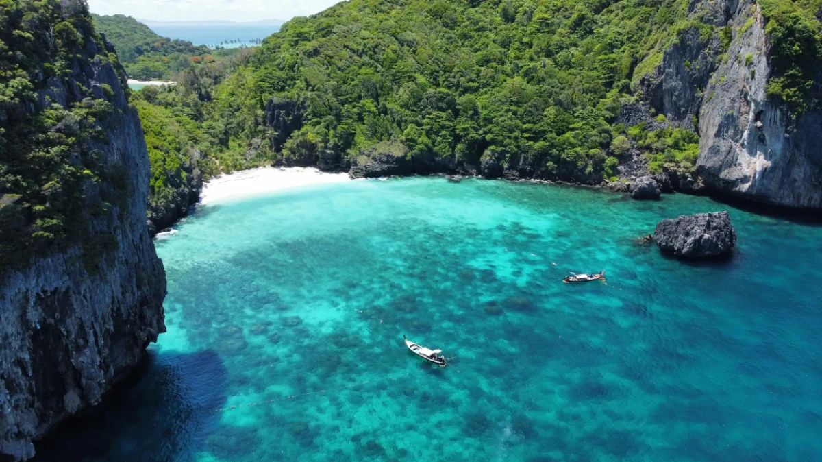 Tour Phi Phi, Bamboo e 4 Ilhas ao Pôr do Sol com Speed Catamarã (KB001)