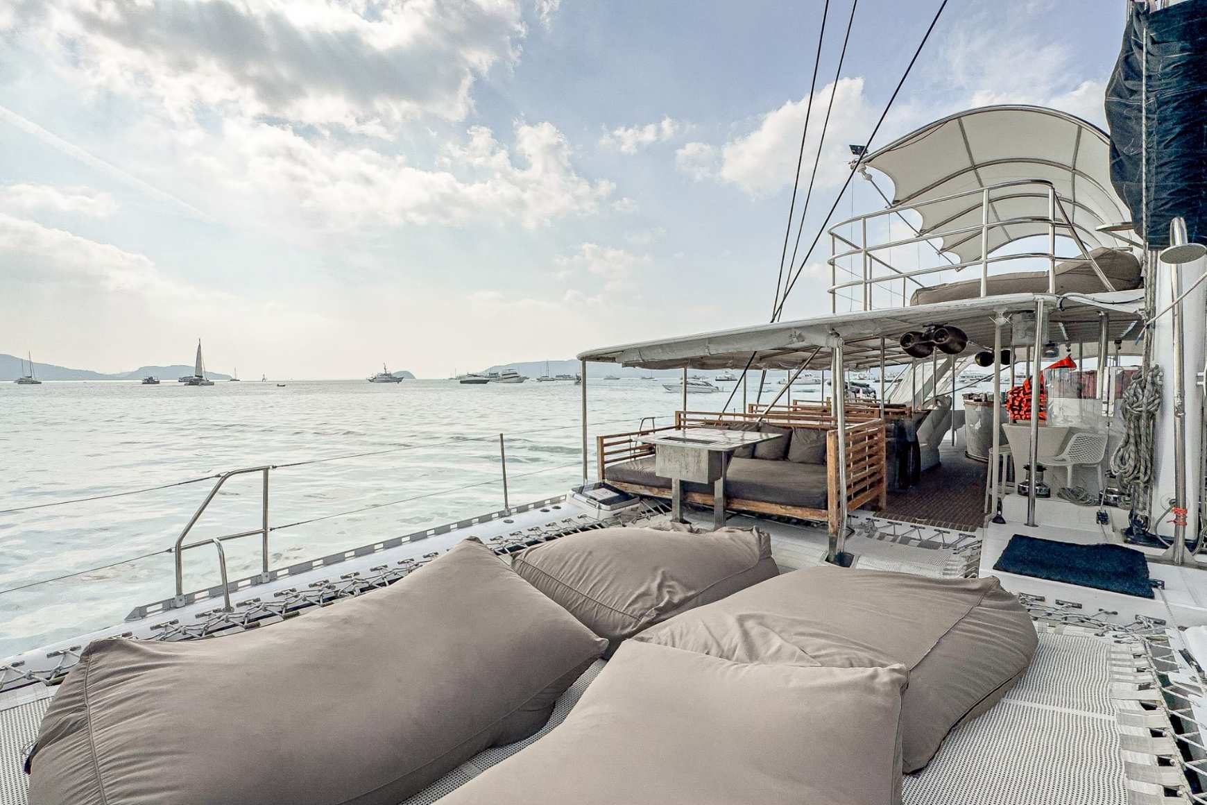 Tour Ilhas Coral e Racha com Catamarã de Luxo (PK028)