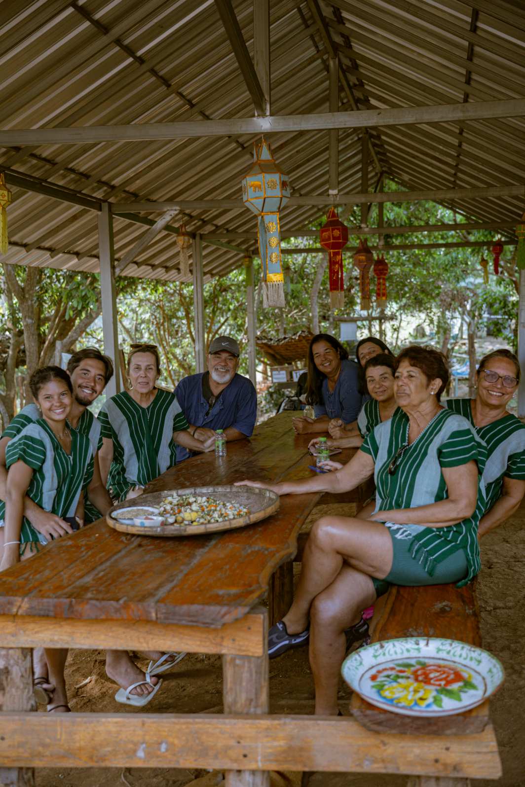 Tour Santuário Ético de Elefantes em Chiang Mai com Guia em Inglês