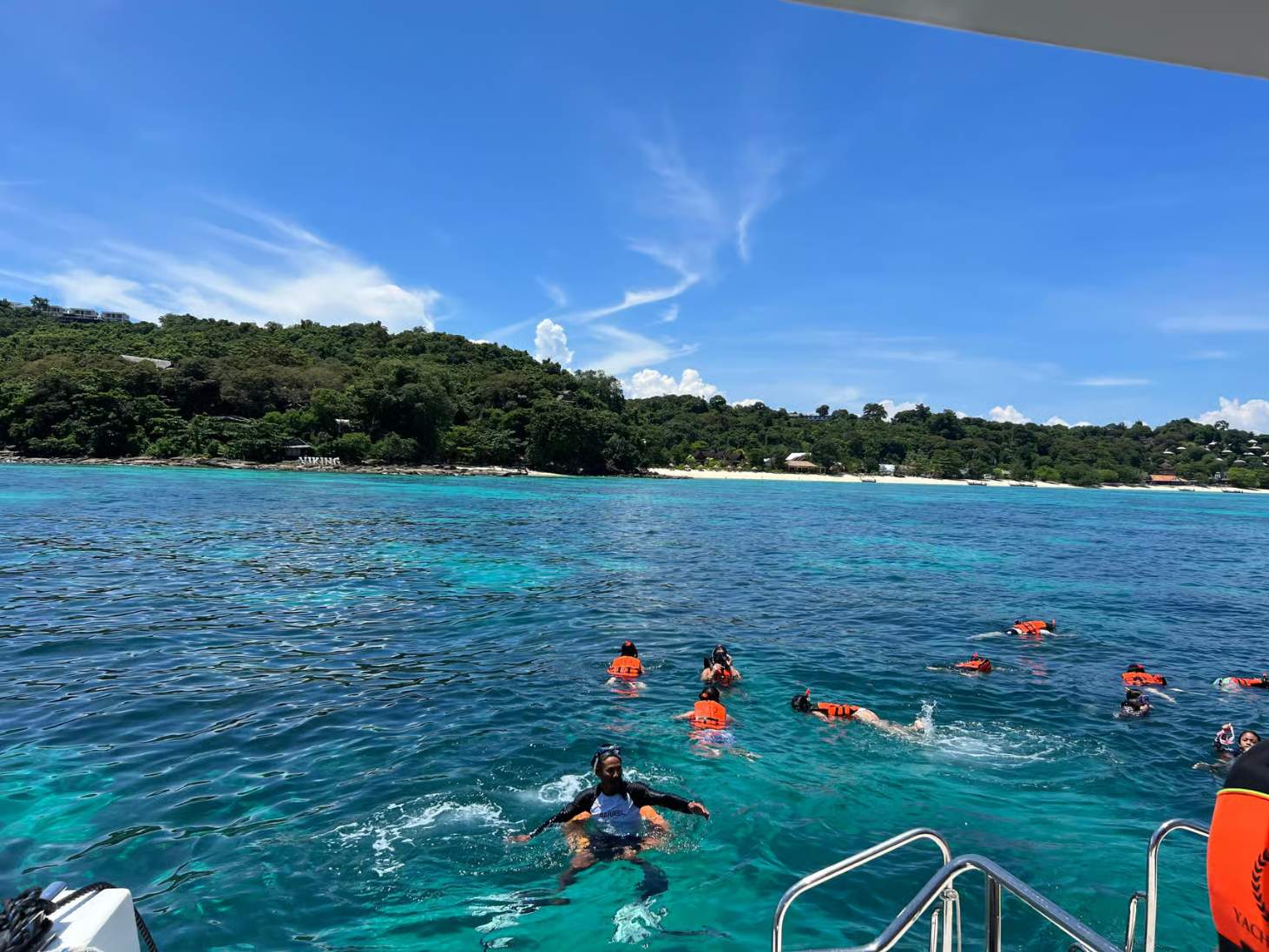 Tour Phi Phi, Bamboo e 4 Ilhas ao Pôr do Sol com Speed Catamarã (KB001) Tour Phi Phi, Bamboo e 4 Ilhas ao Pôr do Sol com Speed Catamarã (KB001)