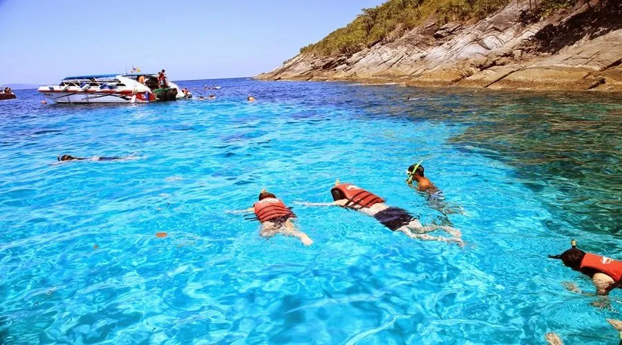 Tour Ilhas Coral e Racha embarque em Phuket (PK029)
