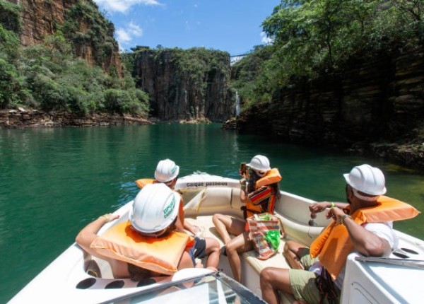 Viagem a Capitólio - MG