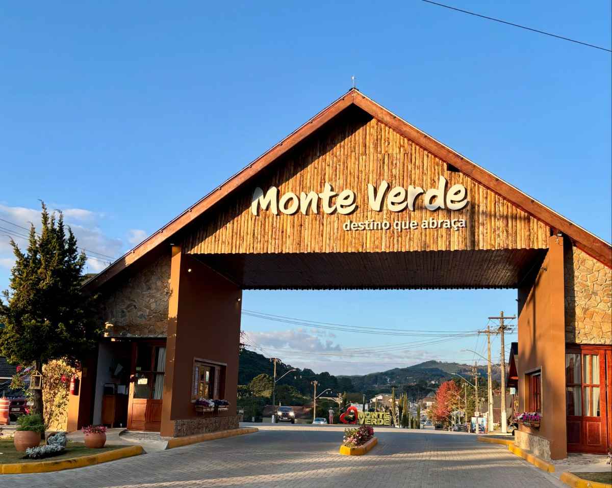 MONTE VERDE NATAL ILUMINADO