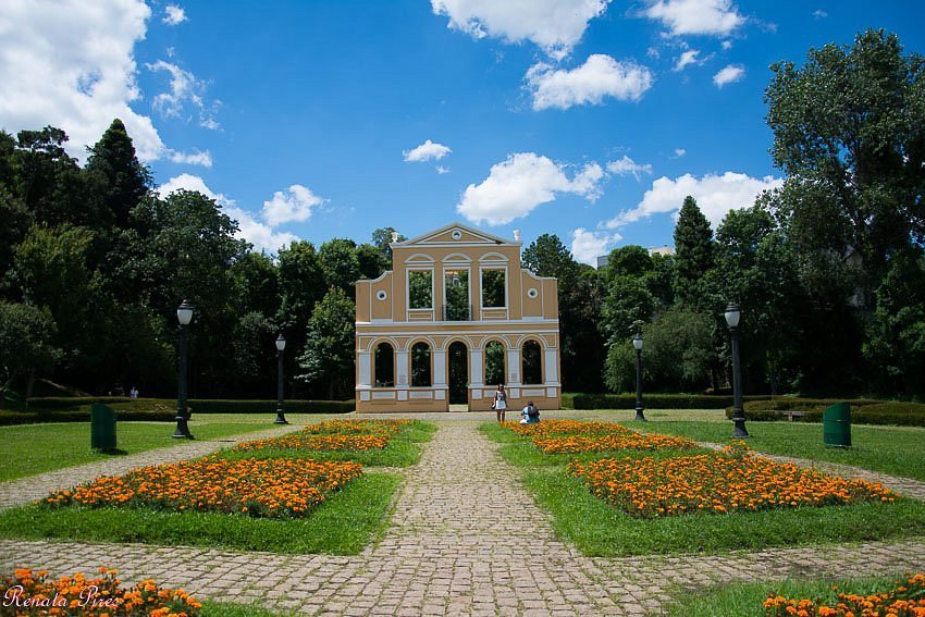 Curitiba Natalina com Espetáculo Coral das Janelas
