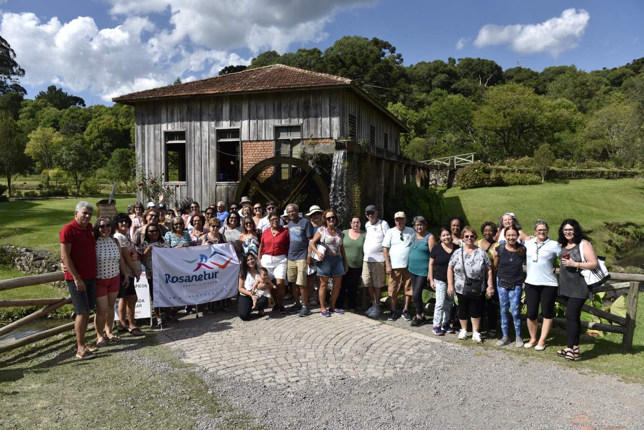 Grupo para o Carnaval em Bento Gonçalves RS Grupo para o Carnaval em Bento Gonçalves RS