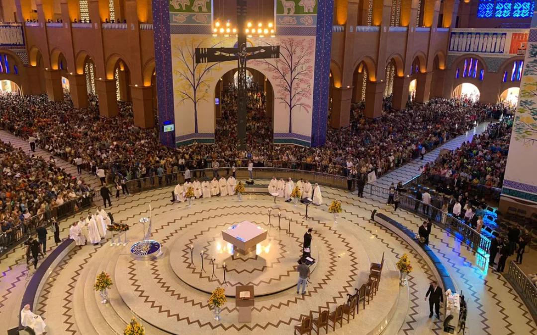Aparecida + Canção Nova - Bate e Volta Aparecida + Canção Nova - Bate e Volta